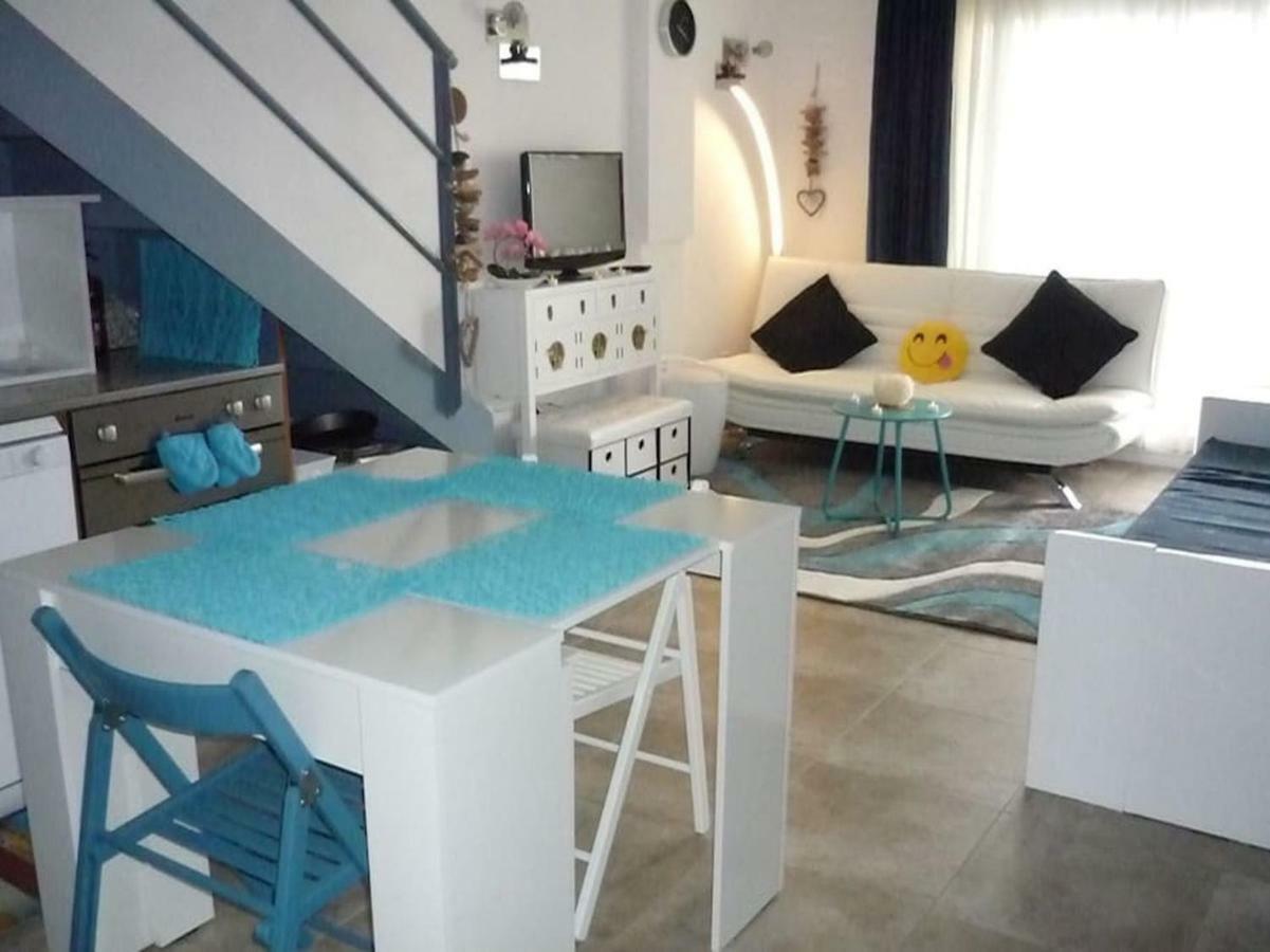 Piscines - Climatisation - Calme - Wifi - Plages - Vue - Bord De - Parking Appartement *