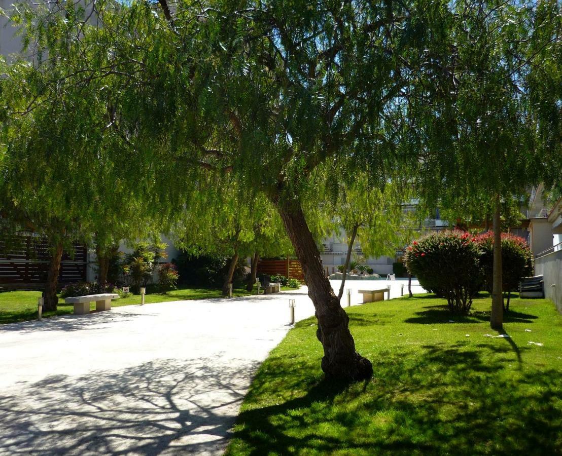Piscines - Climatisation - Calme - Wifi - Plages - Vue - Bord De - Parking Appartement Roses