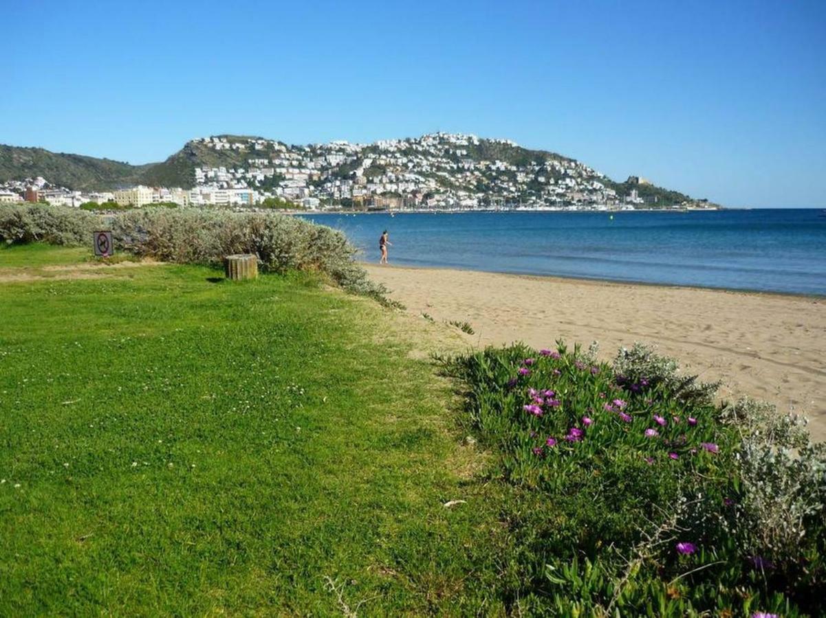 Piscines - Climatisation - Calme - Wifi - Plages - Vue - Bord De - Parking Roses