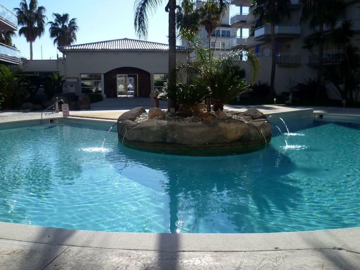 Piscines - Climatisation - Calme - Wifi - Plages - Vue - Bord De - Parking Appartement Roses